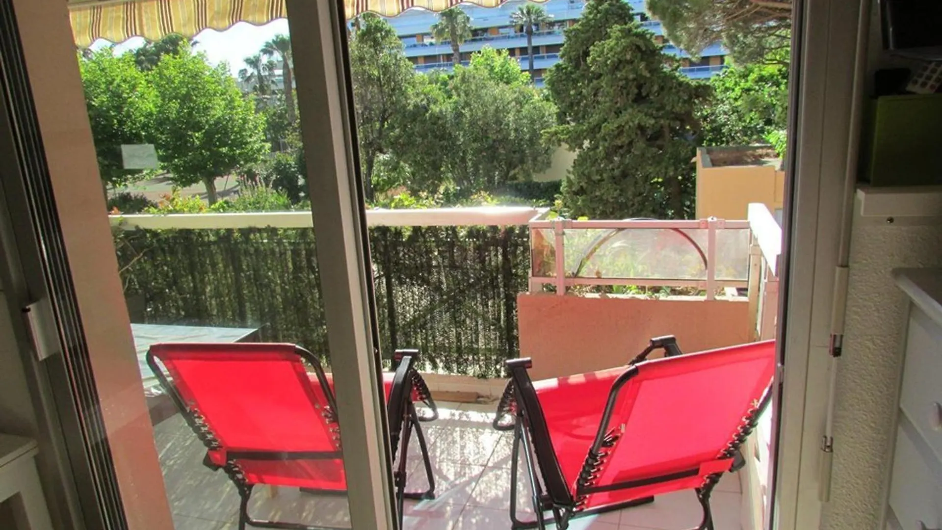 Studio Face Mer Avec Clim, Wifi, Parking Prive, Terrasse Ensoleillee - Fr-1-803-50 Le Lavandou 0*,  Γαλλία